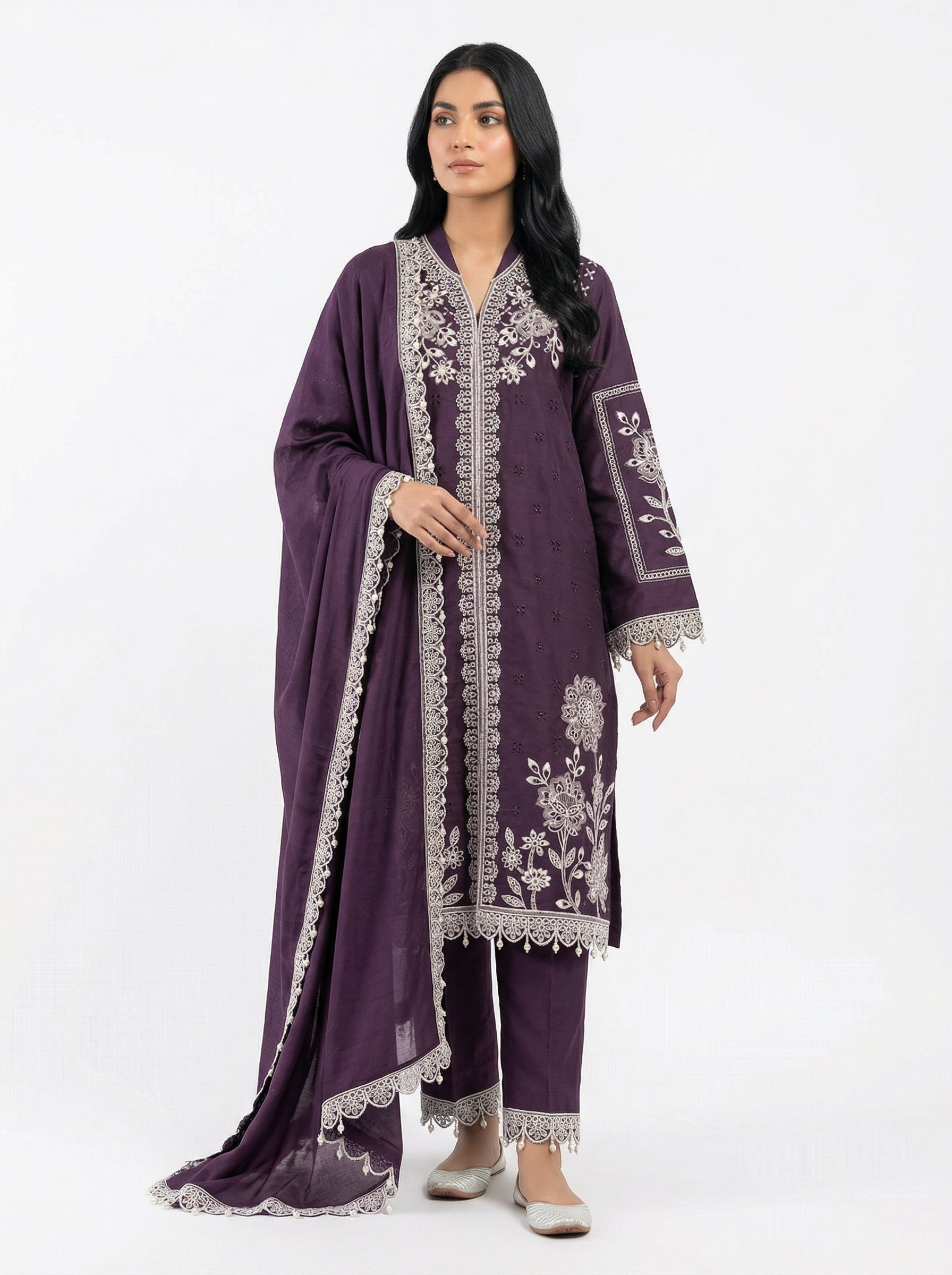 Plum fancy fabric cutwork lakhan pakistani suit set with dupatta