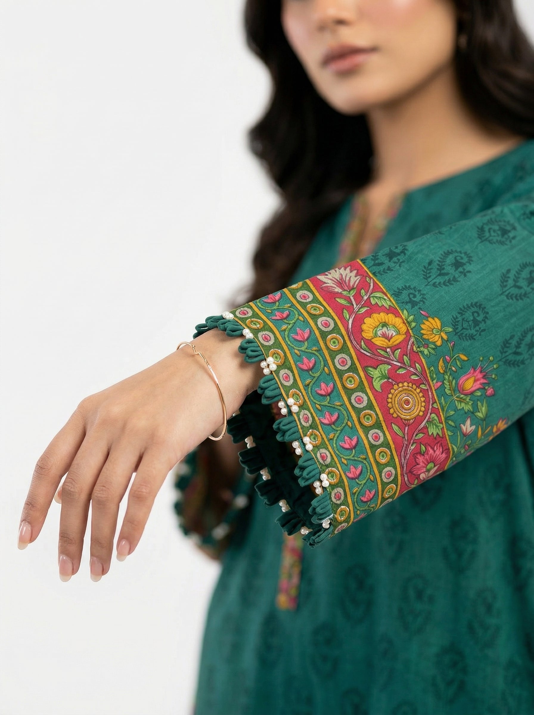 Green lawn embroidered pakistani suit with patchwork design & dupatta